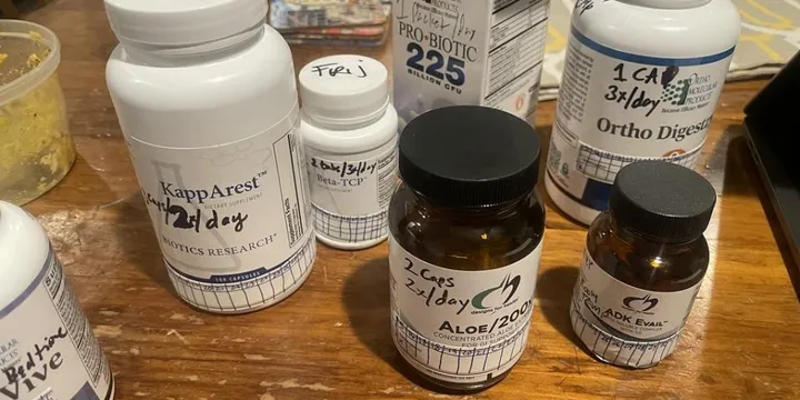 Best Probiotic for Gut Health and Bloating 2026: Strains, CFUs, and Top Picks