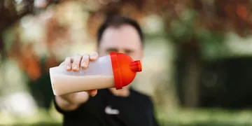Collagen vs Whey Protein 2026: Which Should You Take?
