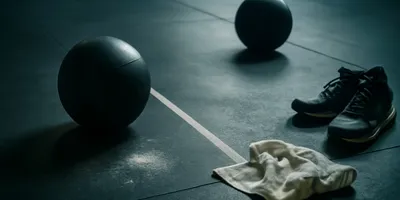 Medicine Ball Slam Conditioning Protocol: Power Work Without Turning It Into Back Pain